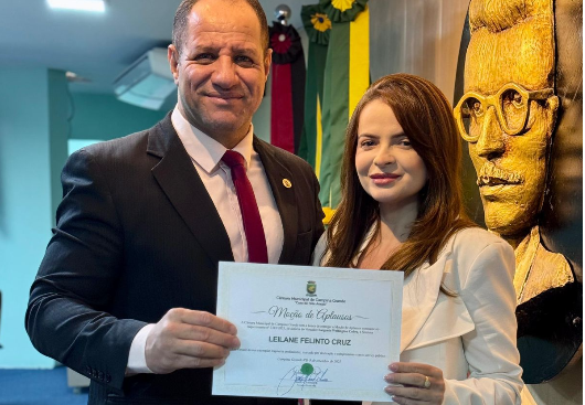 Leilane Felinto recebe moção de aplausos na CMCG