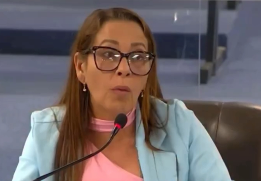 Vereadora abre o verbo na gestão Bruno Cunha Lima
