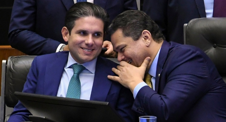 Alcolumbre posta foto com Hugo Motta em meio a boatos de relação abalada