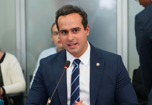 Lucas Ribeiro manda recado para ex-aliados que querem apoiar João Azevêdo e Cícero Lucena: “não dá para servir a dois senhores”