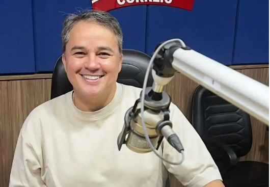 Efraim Filho projeta apoio de Cícero Lucena ou Lucas Ribeiro no 2º turno em 2026: “Quem ficar de fora vem comigo”