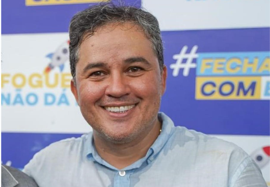 "O melhor presente é ajudar a salvar vidas": Efraim anuncia R$ 10 milhões para a saúde de Campina no aniversário de 161 anos