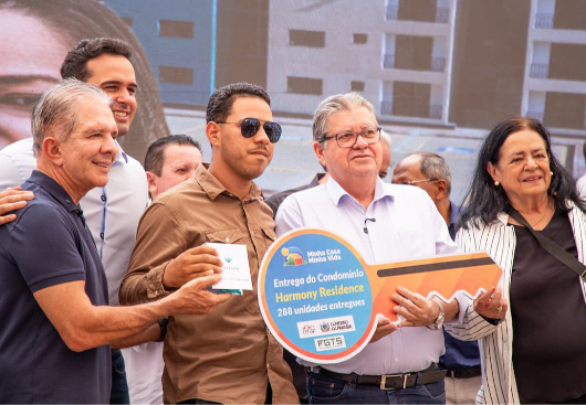 Ao lado de João e Lucas, Nabor participa de agenda em Campina Grande
