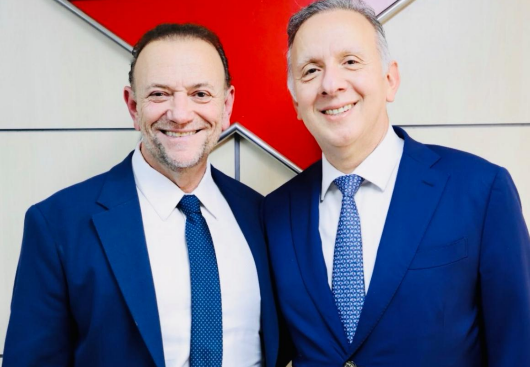 Aguinaldo se encontra com presidente do PT e abre diálogo para composição na PB