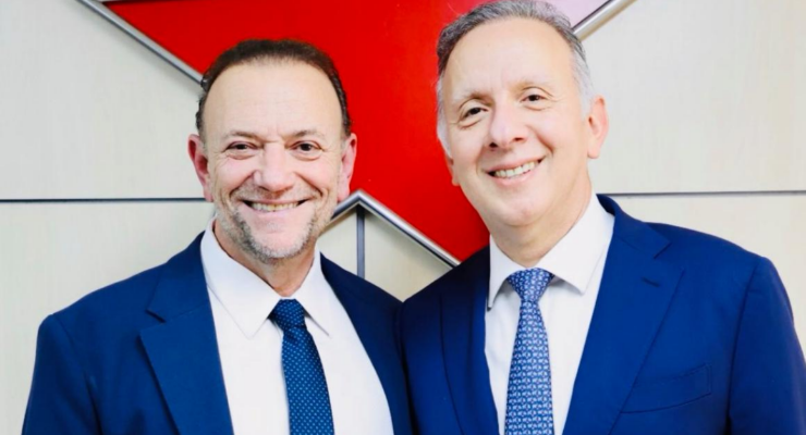 Aguinaldo se encontra com presidente do PT e abre diálogo para composição na PB