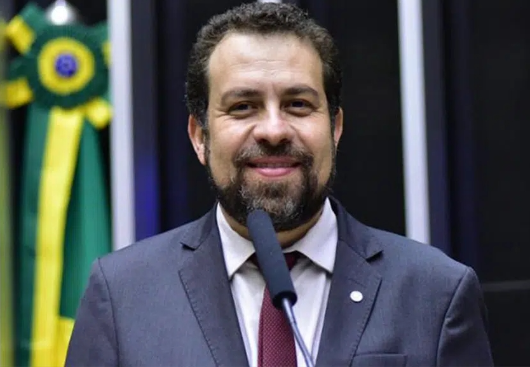 Ouvindo demandas populares: Boulos diz que colocará governo na rua