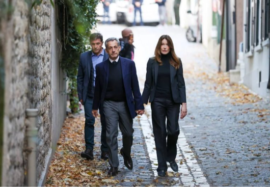 Sarkozy: 1º ex-presidente da França a ser preso começa a cumprir pena