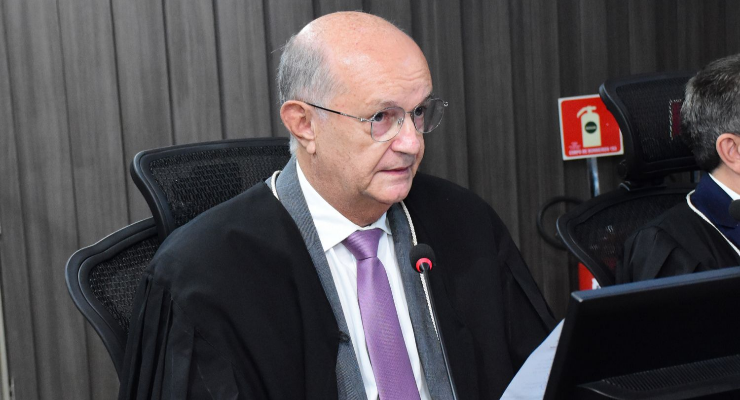 Biblioteca do STJ adquire livro do desembargador paraibano Aluízio Bezerra sobre improbidade administrativa