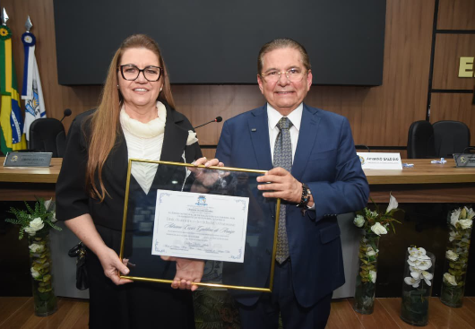 Adriano Galdino recebe título de cidadão de Patos