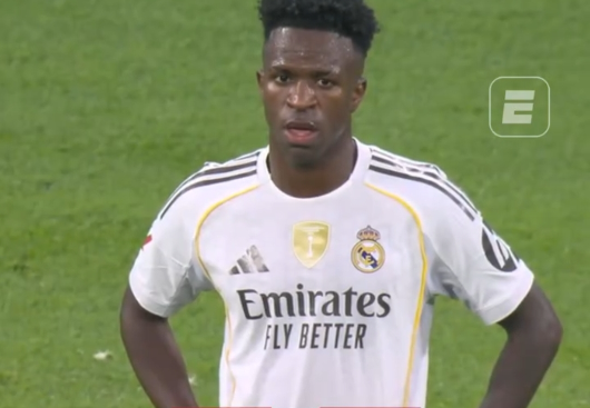 Vini Jr. pediu aos gritos para que Florentino o venda. Brasileiro não só saiu de campo revoltado: ele foi embora da partida, do time e, praticamente, do clube