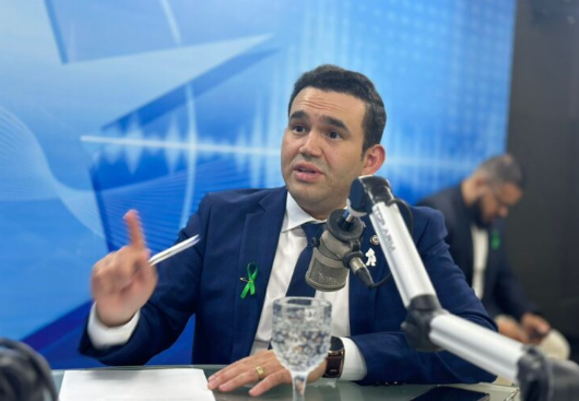 JHONY BEZERRA ALERTA PARA COLAPSO DA SAÚDE E PEDE CPI URGENTE
