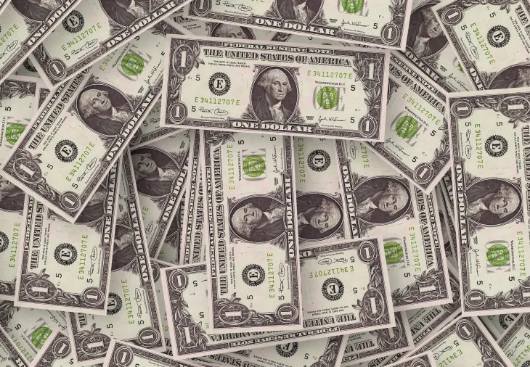 Bolsa renova recorde após reunião entre Lula e Trump; dólar recua a R$ 5,37