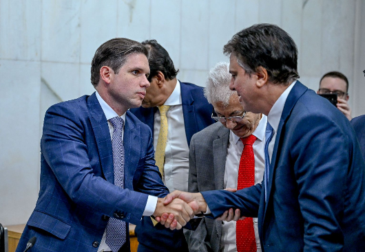 Hugo Motta cria comissão para debater decreto do MEC que compromete Apaes
