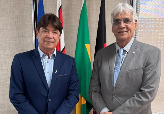 CASSIANO PEREIRA E DESEMBARGADOR HORÁCIO FERREIRA DE MELO DISCUTEM PARCERIAS ENTRE INDÚSTRIA E JUDICIÁRIO