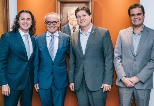 Veneziano confirma presença de Baleia Rossi
