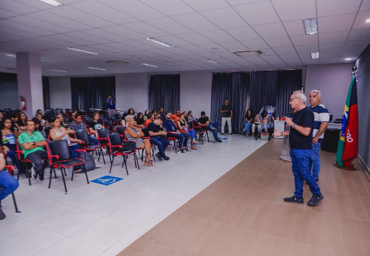 Cuidado animal  Cícero Lucena fala para profissionais e estudantes de Medicina Veterinária como João Pessoa se tornou referência em políticas Pet