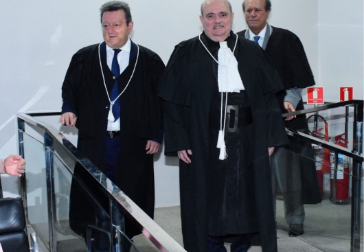 Miguel de Britto Lyra toma posse como desembargador do Tribunal de Justiça