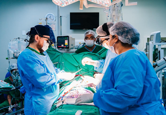 MARCO HISTÓRICO NA SAUDE DA PARAÍBA: Hospital Metropolitano realiza primeiro transplante cardíaco pediátrico da história da Paraíba
