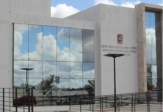 Justiça atende pedido do MPPB e determina suspensão de taxas para emissão do IPTU, em CG