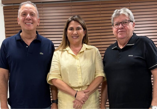 Prefeita de Cajazeiras anuncia apoio a João Azevêdo para o Senado em 2026