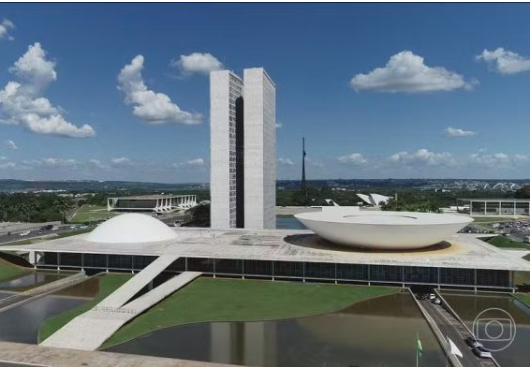 Parlamentares propõem R$ 7 bilhões em emendas Pix para 2026