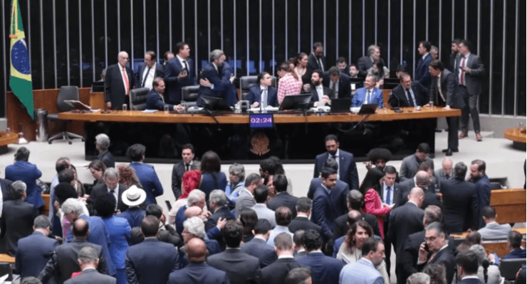Veja como votaram os paraibanos no PL da dosimetria que reduz a pena de Bolsonaro