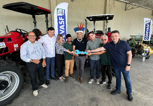 Murilo reforça apoio à agricultura familiar com entrega de novos equipamentos em municípios paraibanos