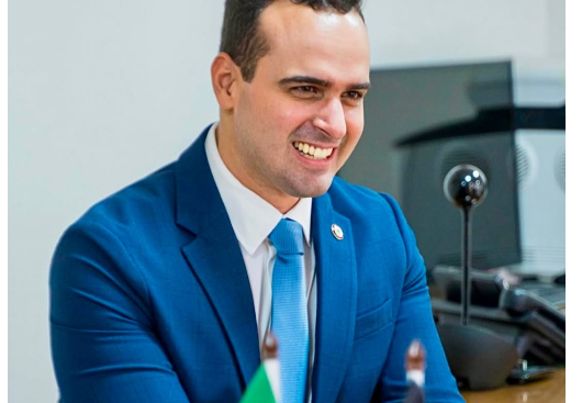 Lucas Ribeiro diz que conversa com PT sobre vice, mas nome para vaga virá de "construção" do grupo