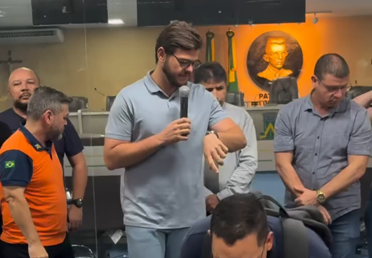 PREFEITO BRUNO CUNHA LIMA DIALOGA COM AGENTES COMUNITÁRIOS DE SAÚDE NA CÂMARA DE CAMPINA GRANDE