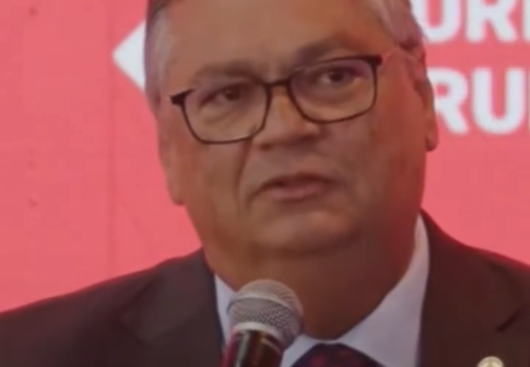 FLAVIO DINO: "JÁ FUI DEPUTADO, GOVERNADOR E SENADOR E SOU A FAVOR DAS EMENDAS PARLAMENTARES; EU SÓ QUERO QUE A OBRA EXISTA"