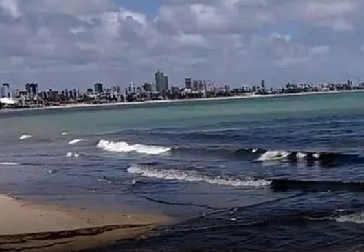 Orla Limpa: Força-tarefa para fiscalizar despejo irregular de esgoto nas praias de João Pessoa
