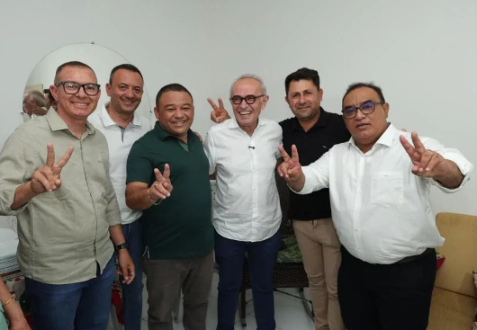 Vereador de Bonito de Santa Fé oficializa apoio à pré-candidatura de Cícero Lucena ao Governo da Paraíba