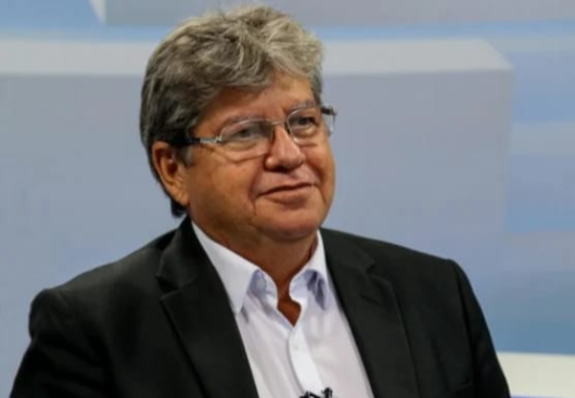 João premia vencedores do Professor Nota 1000 e Escola Nota 1000 nesta quarta (14)
