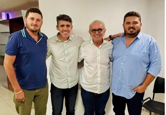 Célio Barbosa e lideranças da oposição de São João do Tigre declaram apoio a Cícero Lucena