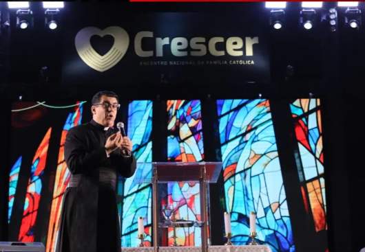CRESCER terá lançamento de dois livros do Padre Chrystian Shankar, além de obras de outros autores
