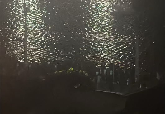 PRÉVIAS DE CARNAVAL EM CAMPINA GRANDE ACONTECEM NO ESCURO E POPULAÇÃO RECLAMA DE FALTA DE ILUMINAÇÃO E SEGURANÇA - PREFEITURA SILENCIA DIANTE DO APAGÃO