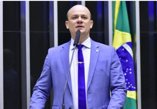 Cabo Gilberto diz que Bolsonaro defende seu nome para o Senado e reforça convite para Efraim se filiar ao PL