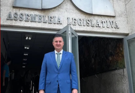 SECRETÁRIO EXECUTIVO DE JOÃO PESSOA, ELSINHO CARVALHO SOFRE AVC HEMORRÁGICO E SEGUE NA UTI