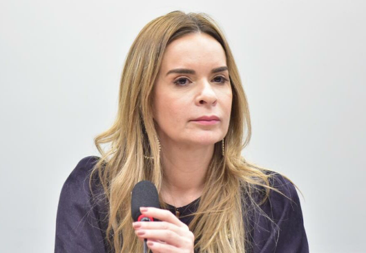 Daniella chama de “mentira” fala de Cícero sobre renúncia por apoio de Diego