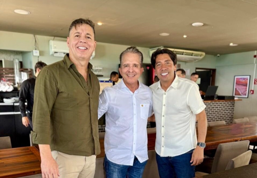 Pré-candidato ao Senado, Nabor recebe apoio do prefeito de Riachão e amplia base no Curimataú