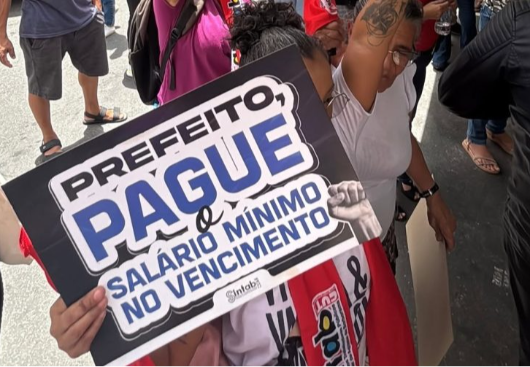 SERVIDORES DA EDUCAÇÃO DA PREFEITURA DE CAMPINA GRANDE DENUNCIAM