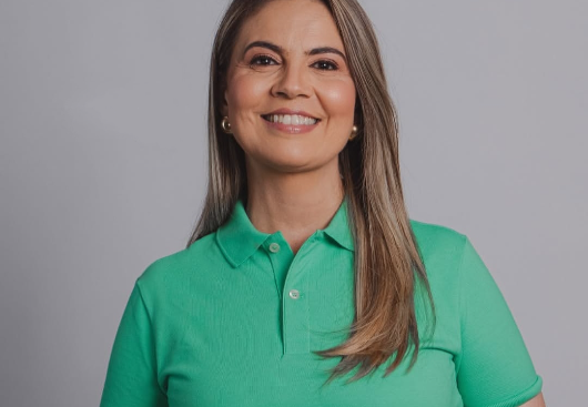 ELEIÇÕES 2026:  CAROL GOMES ENTRA NA CORRIDA POR VAGA NA CÂMARA FEDERAL