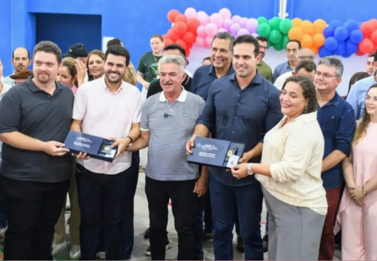 Lucas Ribeiro entrega escola em Araçagi e inspeciona obras de rodovias em Itapororoca e Curral de Cima