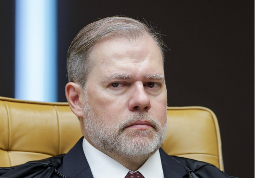 STF está envolvido em "enorme escândalo", diz The Economist