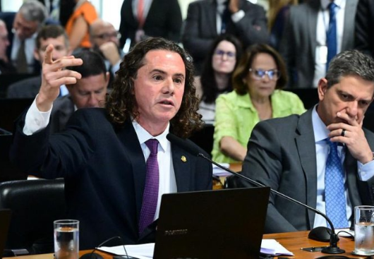 Veneziano ressalta aprovação de projeto no Senado