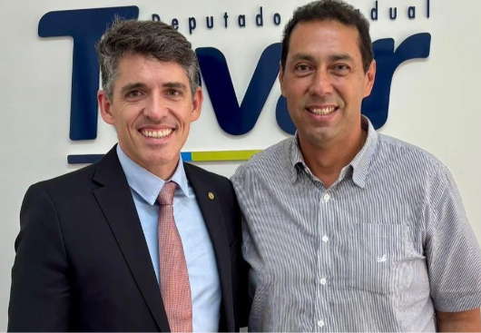 Prefeito de Lucena, Léo Bandeira, e seu grupo político declaram apoio ao projeto de reeleição do deputado Tovar