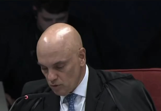 JORNALISTA ALVO DA PF POR SUPOSTA PERSEGUIÇÃO A DINO DIZ QUE SÓ INVESTIGOU USO DE CARRO PÚBLICO