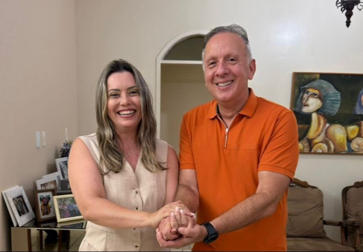 Waléria Assunção descarta candidatura e anuncia apoio a Aguinaldo Ribeiro para deputado federal