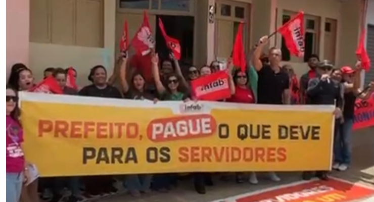 DIA HISTÓRICO EM MATINHAS! SERVIDORES OCUPAM PREFEITURA E COBRAM DIREITOS NEGADOS PELA GESTÃO DE BENEDITO BRAZ