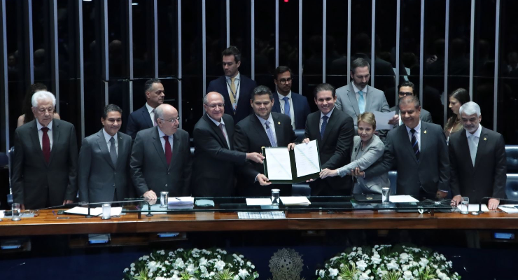 CONGRESSO PROMULGA ACORDO ENTRE MERCOSUL E UNIÃO EUROPEIA
